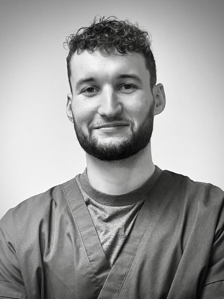 Tanguy MONGE, Masseur-kinésithérapeute